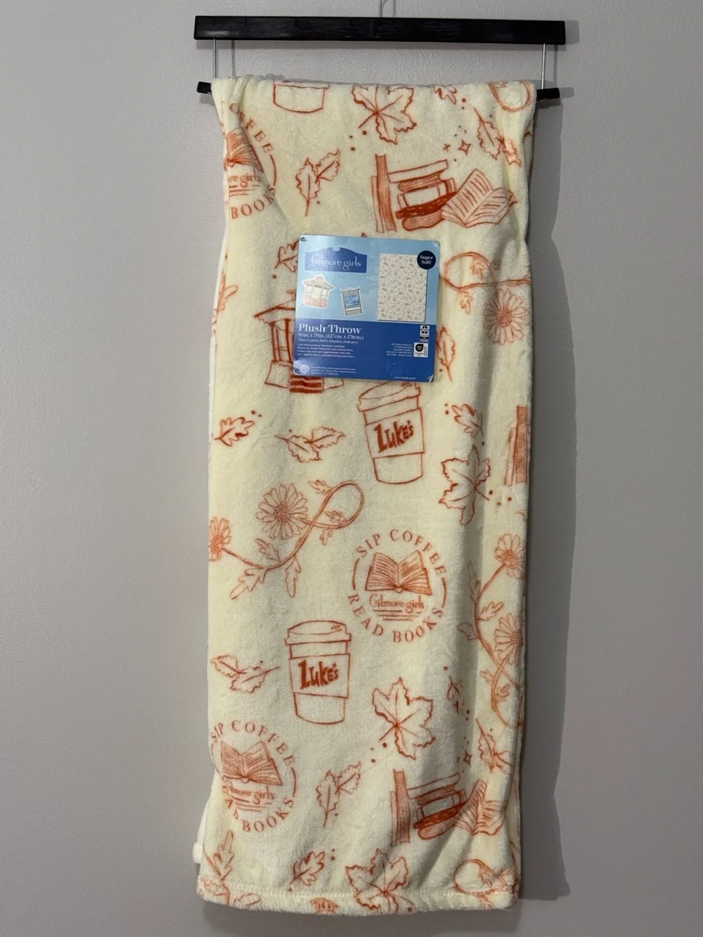 Gilmore Girls Sip Coffee Read Books Plush Throw 50x70 Throw Blanket. NWT